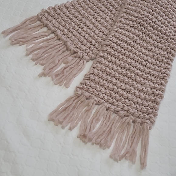 🤩4/$25 Love & Lore Chunky Knit Scarf - Picture 5 of 7